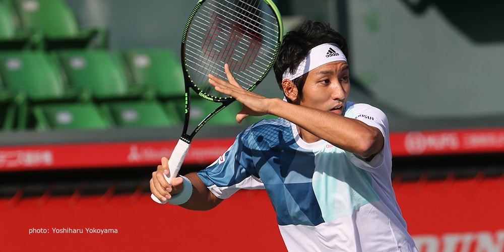 【2016/10/26】前年優勝の内山靖崇は大学生の望月勇希を破って準々決勝進出
